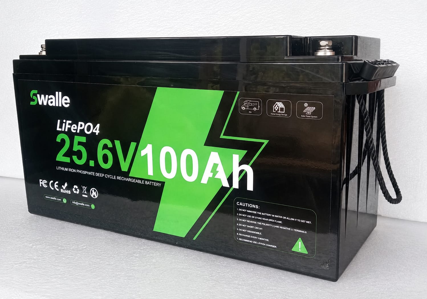 lifepo4-akku-25.6V100A-bluetooth-ohjaus