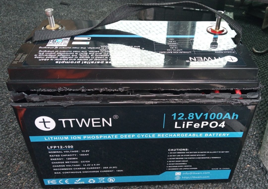 opened ttwen lifepo4 battery